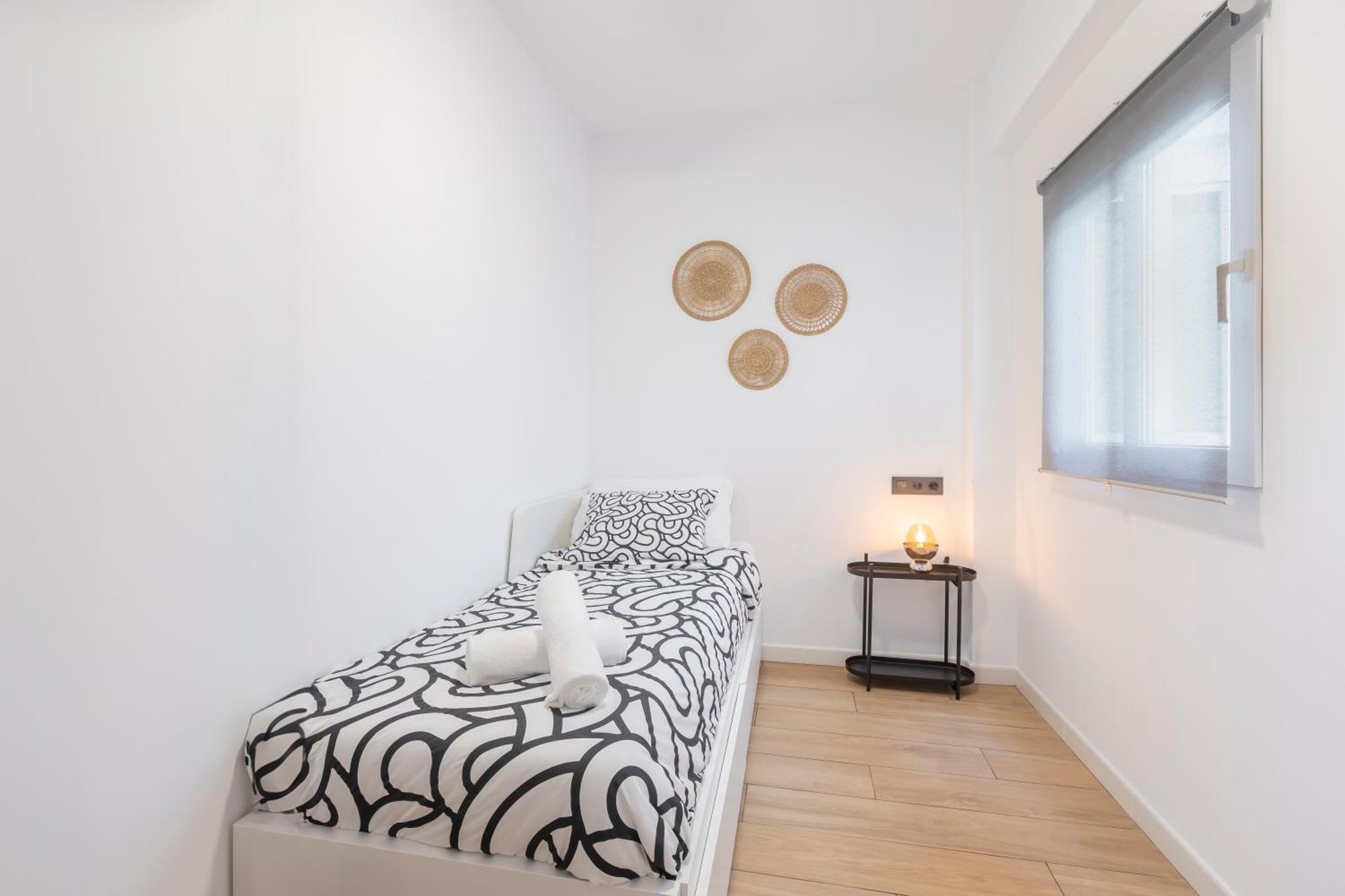 Fully Renovated Apartment In The Heart Of Fuengirola, 2 Min Walk To The Beach Eksteriør billede