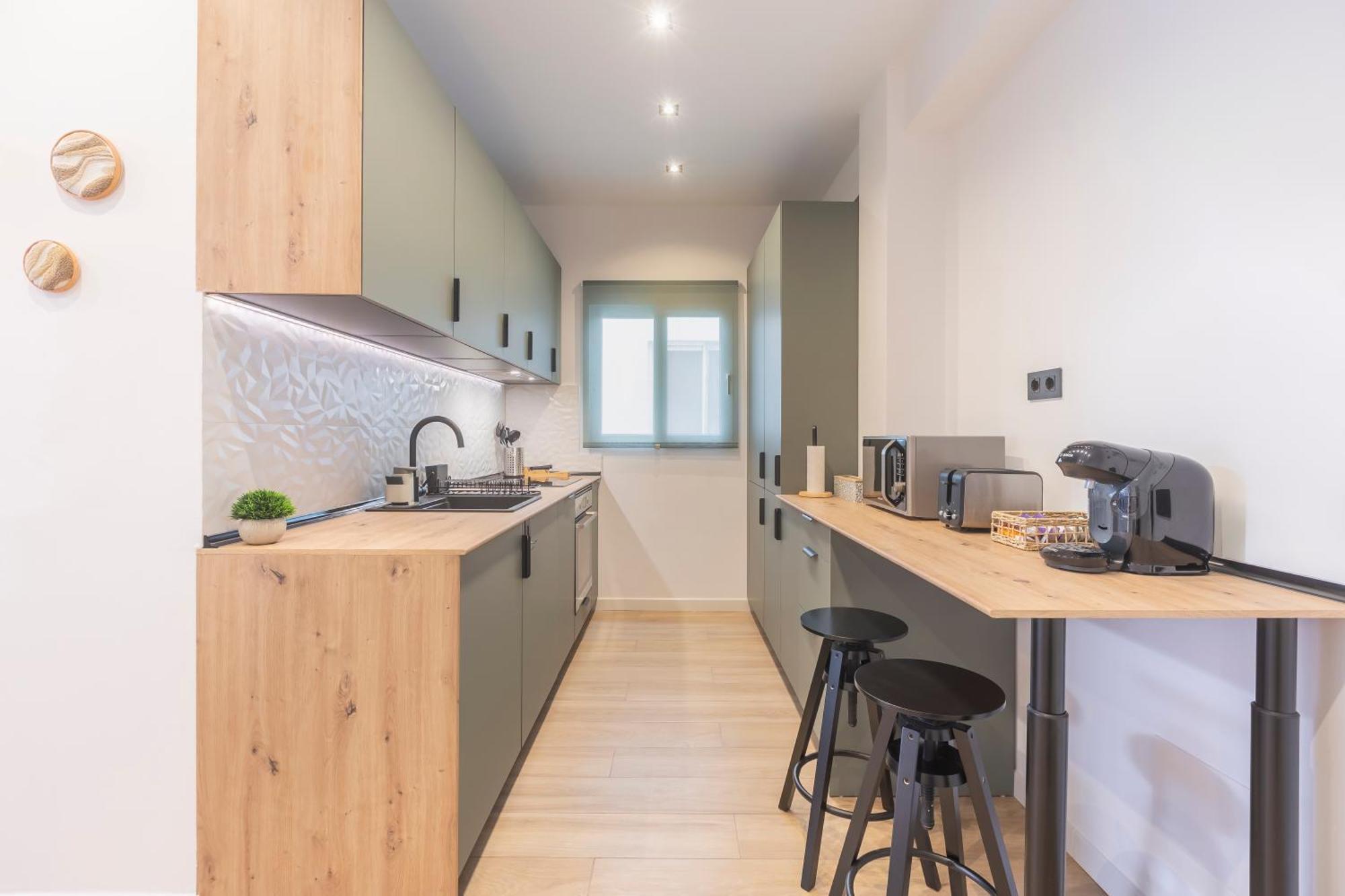 Fully Renovated Apartment In The Heart Of Fuengirola, 2 Min Walk To The Beach Eksteriør billede