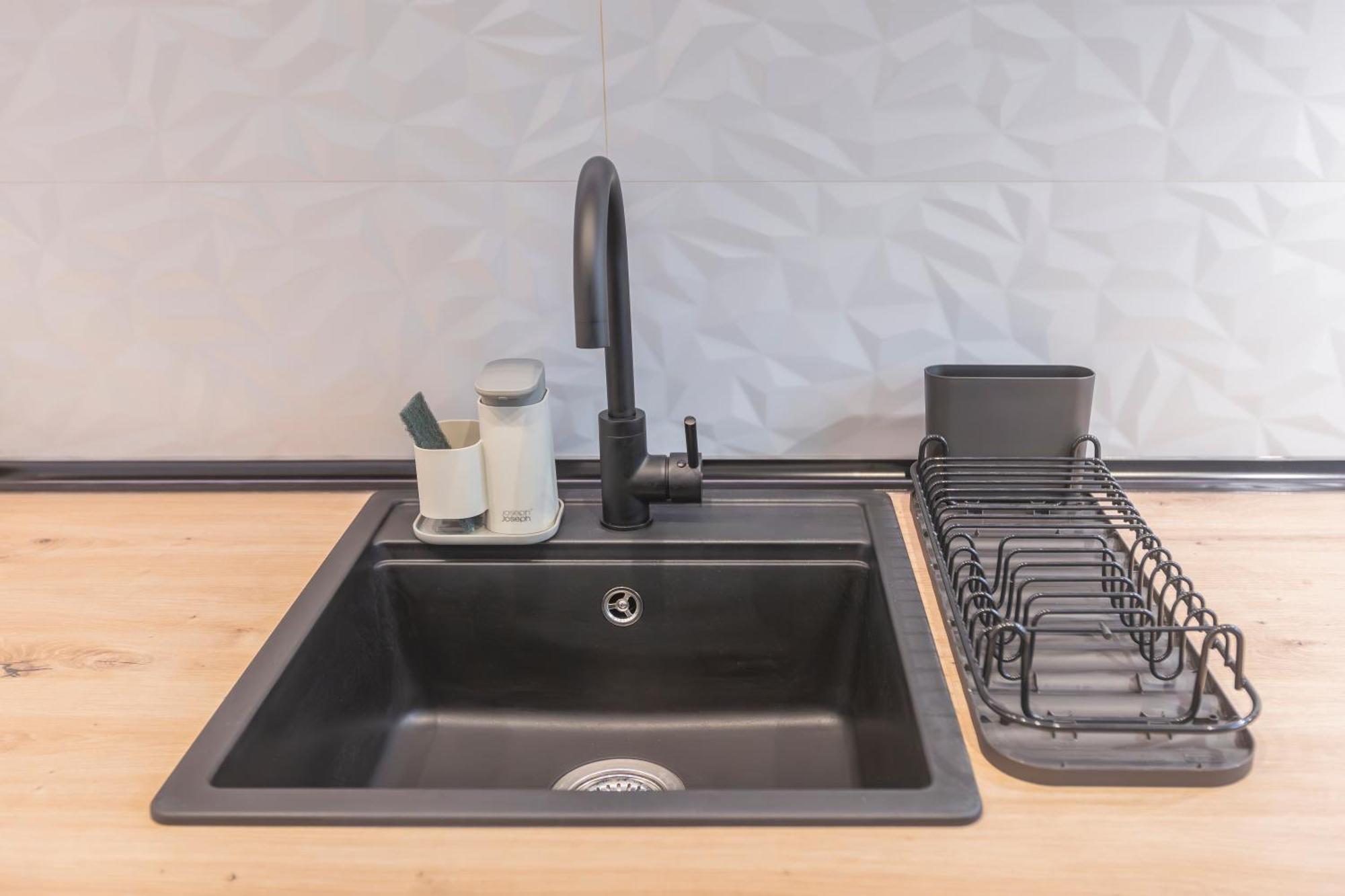 Fully Renovated Apartment In The Heart Of Fuengirola, 2 Min Walk To The Beach Eksteriør billede