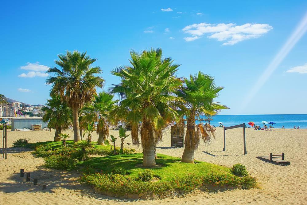 Fully Renovated Apartment In The Heart Of Fuengirola, 2 Min Walk To The Beach Eksteriør billede