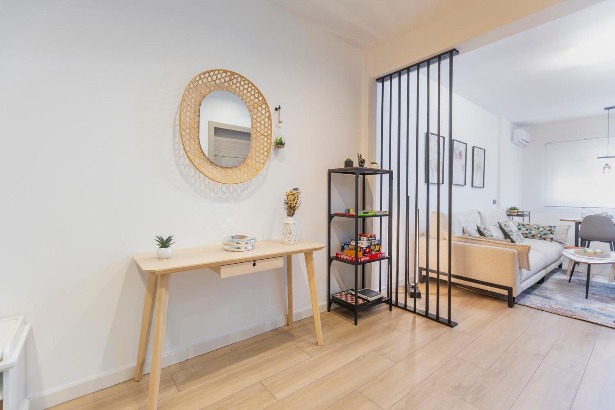 Fully Renovated Apartment In The Heart Of Fuengirola, 2 Min Walk To The Beach Eksteriør billede