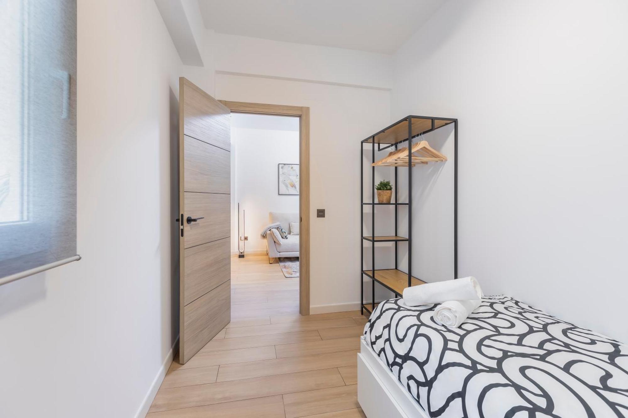 Fully Renovated Apartment In The Heart Of Fuengirola, 2 Min Walk To The Beach Eksteriør billede